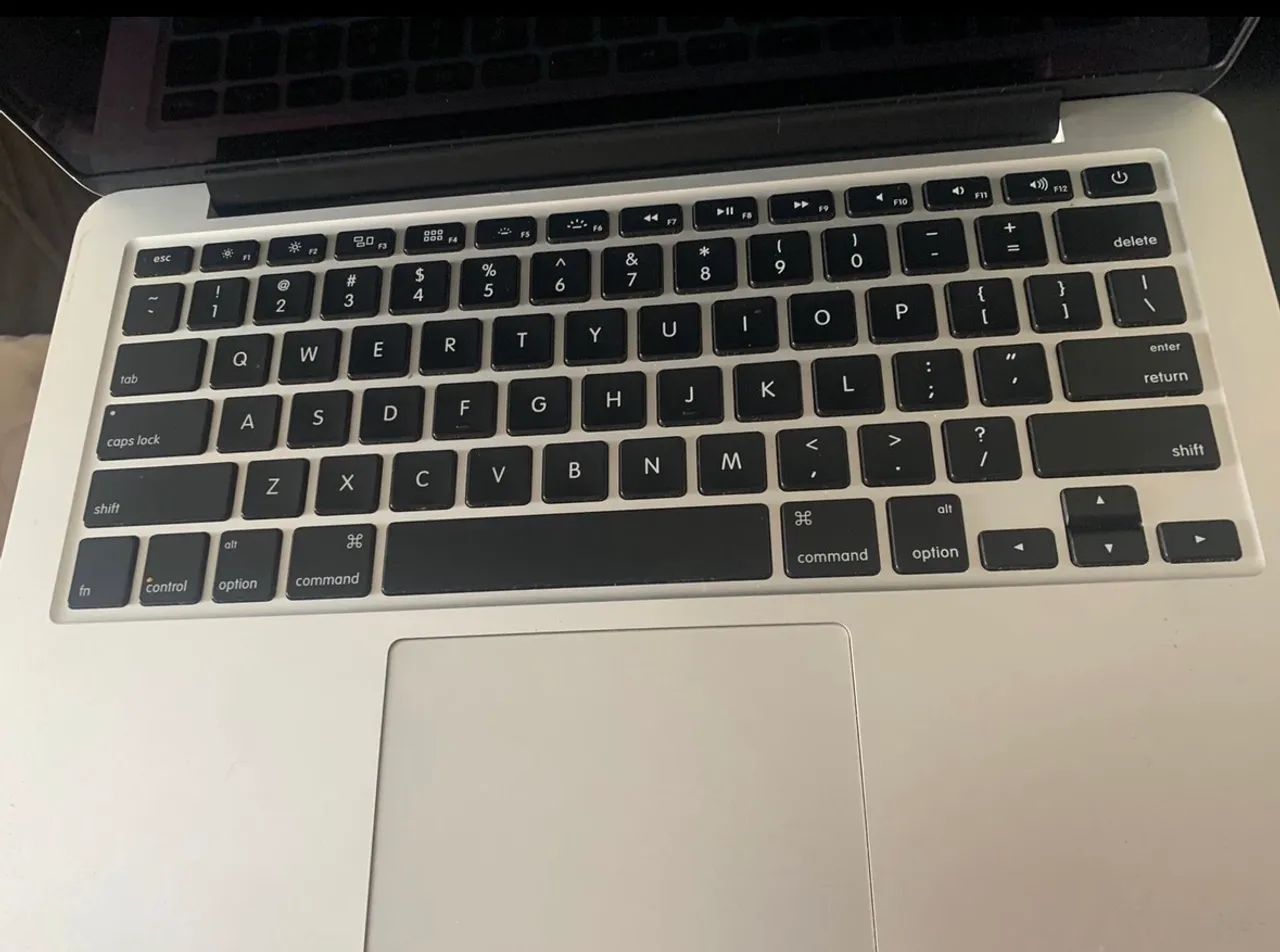 MacBook Pro A1502 COM DEFEITO  - Foto 2