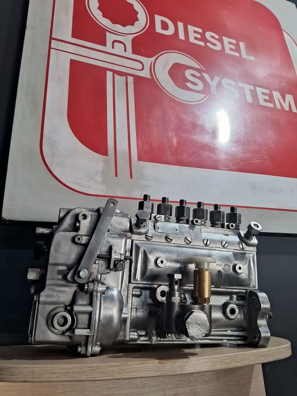 Bomba injetora MWM  6 cilindros