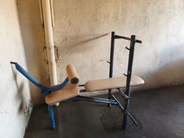 Aparelho de musculação 