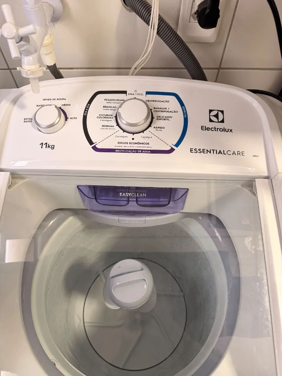 Máquina de lavar roupas seminova 220v Electrolux Essential Care LES11 2024 - Foto 2
