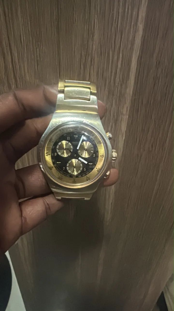 Relogio swatch cara preta
