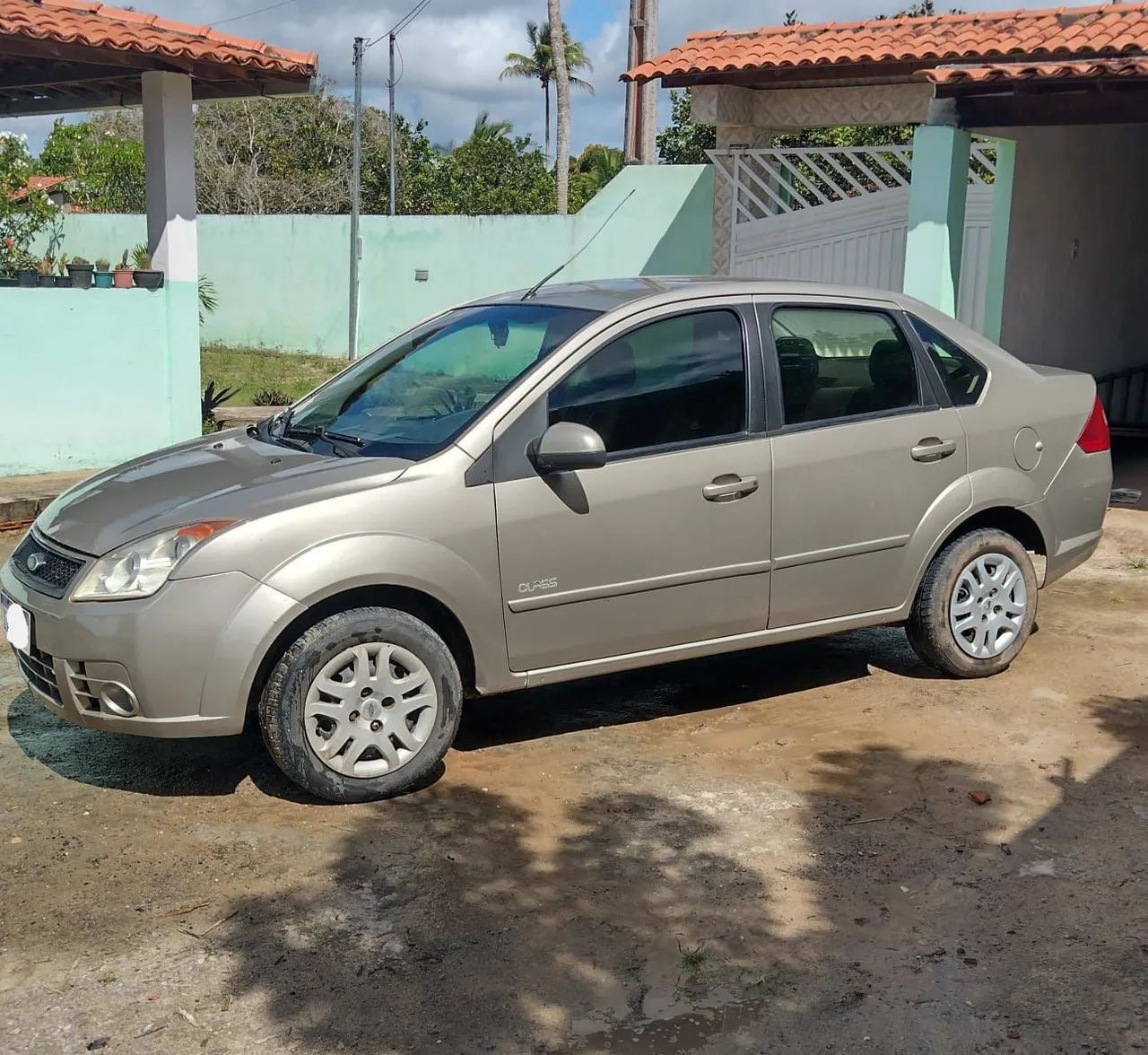 Ford Fiesta Fiesta Sed. 1.6 8V Flex 4p 2009