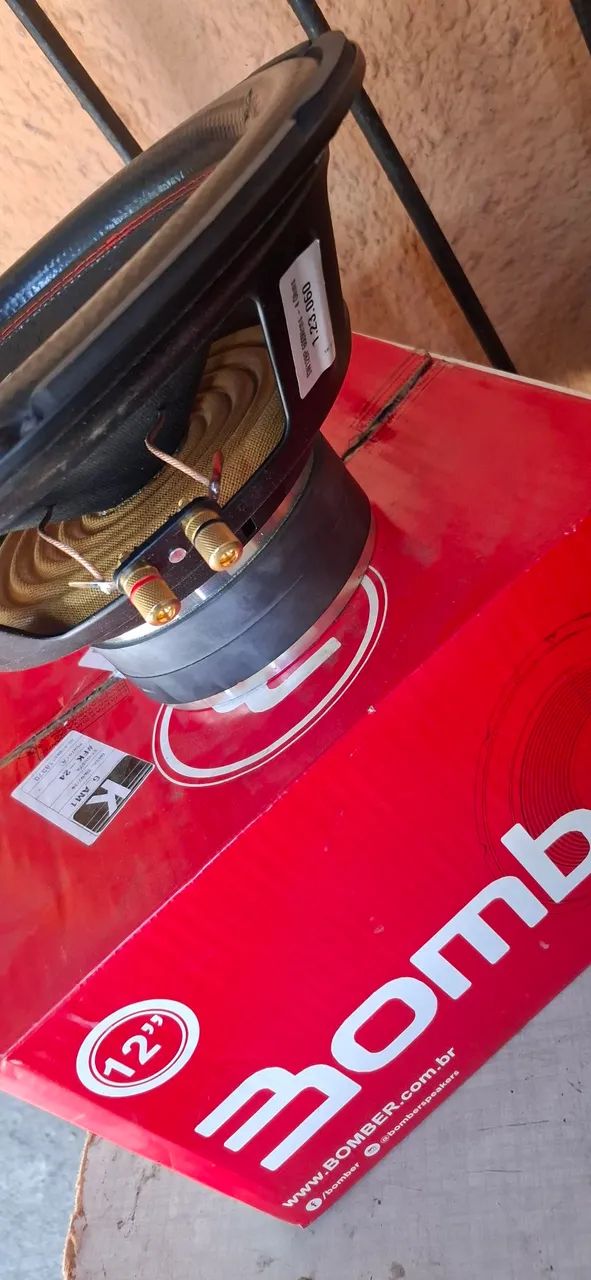 Bomber bicho papão 12 polegadas  - Foto 5