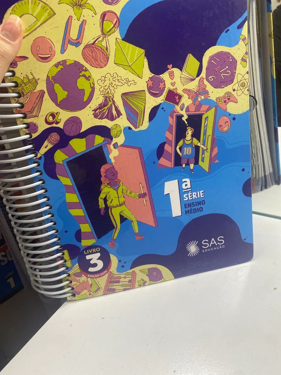 Livros sas 1 ano edição 2025, vem os 6 módulos, livro de artes, sociologia e filosofia  - Foto 3