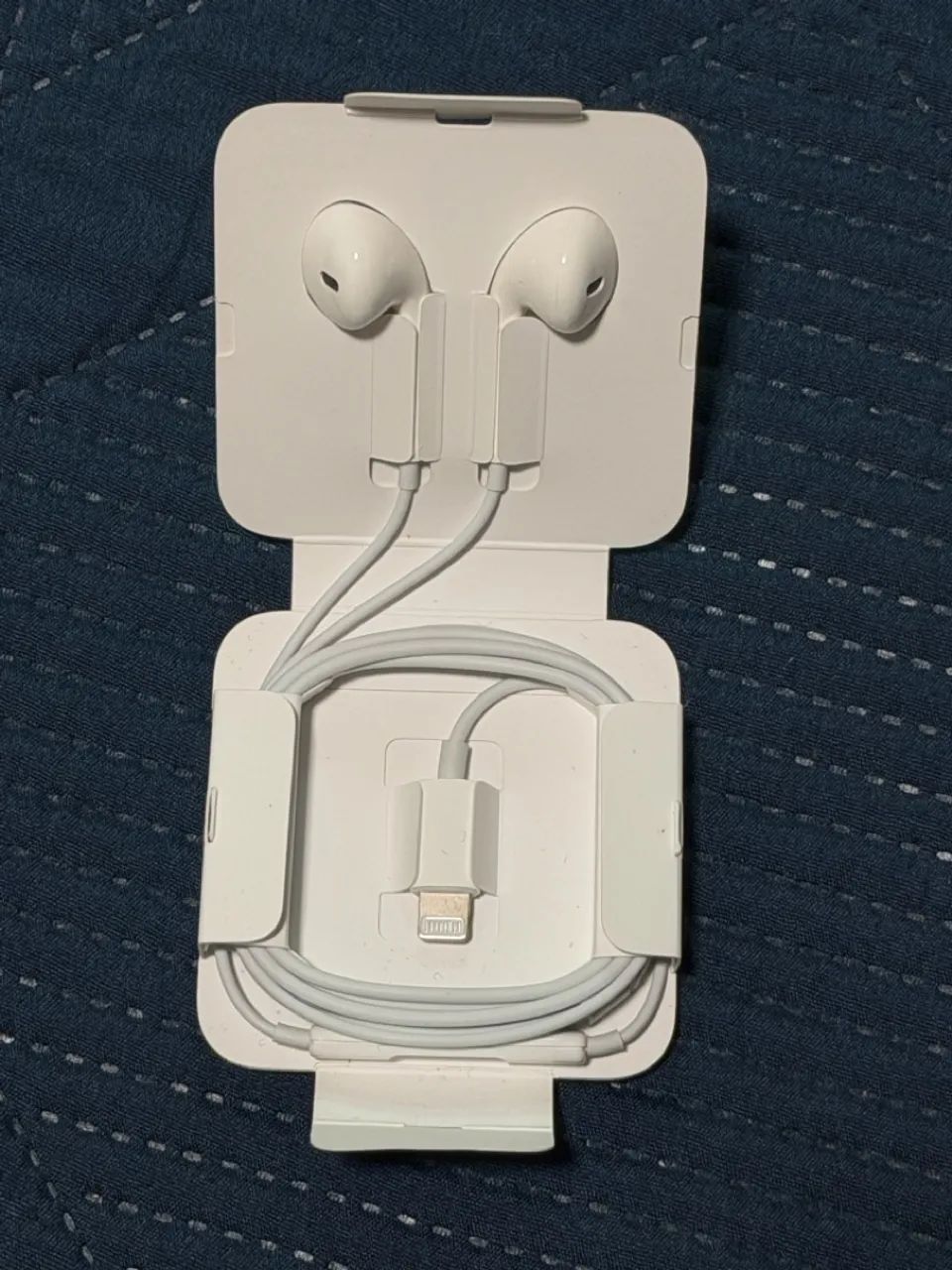 Fone iPhone - EarPods Lightning original 