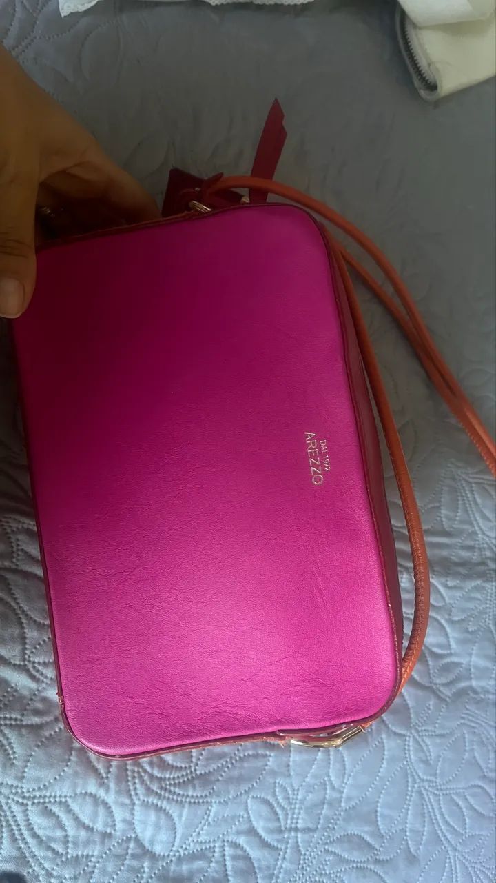Bolsa Arezzo couro 2 cores  - Foto 3