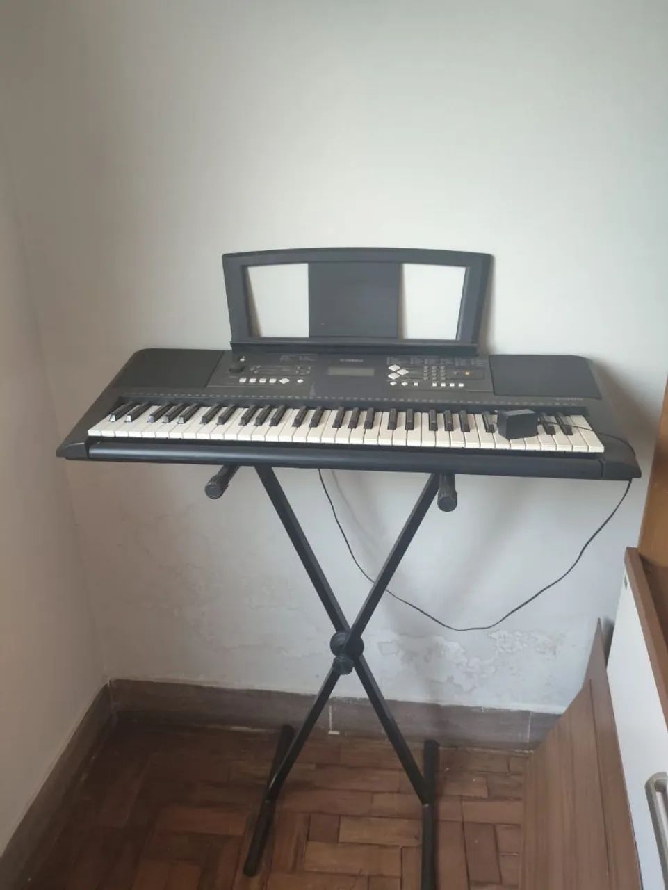 Teclado YAMAHA PSR-E333