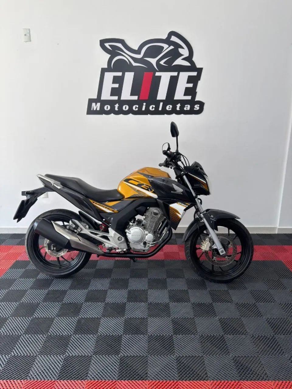 CB 250F Twister ABS 2020 Dourada