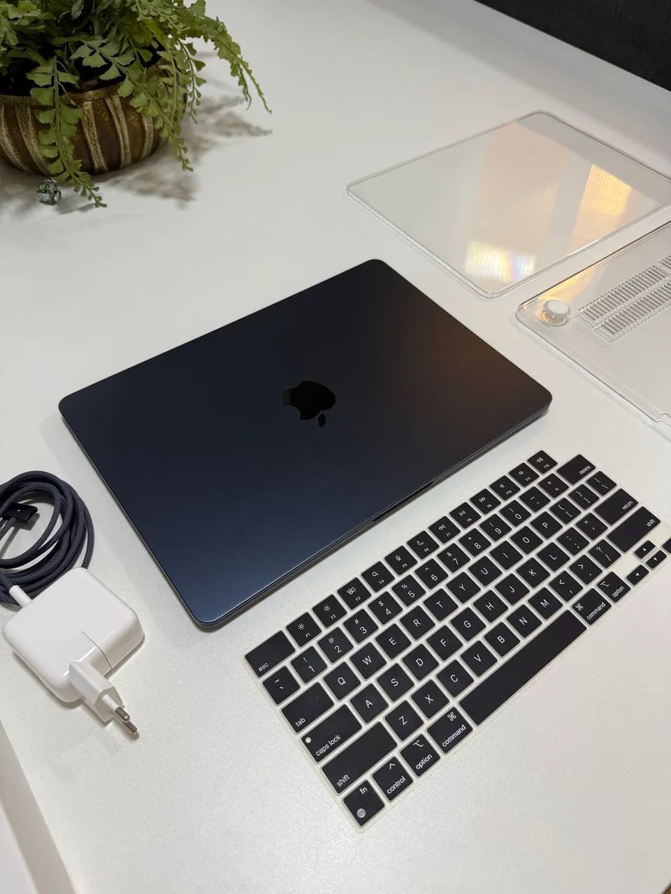 MACBOOK AIR M2