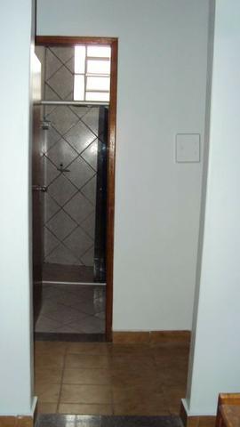 Casa de 5 quartos - 2 suítes - Bairro Feliz - Goiânia-GO - Foto 7