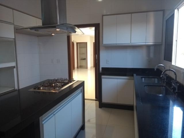 Sobrado no cond. Jd. Botanico 4 dormitórios 1 suíte e 3 apartamentos, piscina com SPA - Foto 11