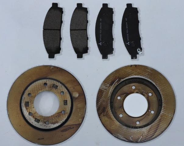Mitsubishi Kit Freio L200 Triton 4X R$ 245,00
