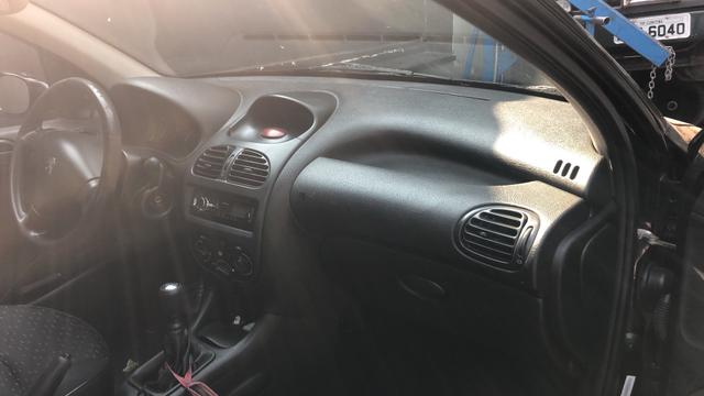 Peugeot - Foto 2