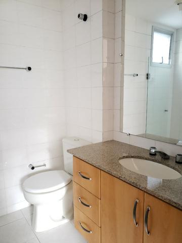 Apartamento mobiliado 2 dormitórios no Batel - Foto 3