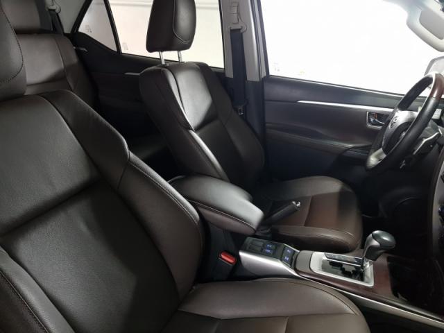 TOYOTA HILUX SW4 2.8 SRX 4X4 16V TURBO INTERCOOLER DIESEL 4P AUTOMATICO. - Foto 9