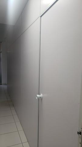 Divisória de escrito, ideal para pequenas lojas e escritórios