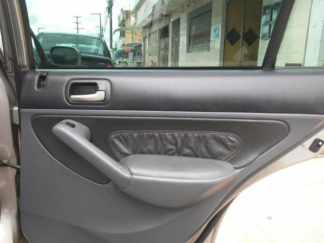 Honda Civic LXL 2004