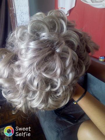 Vendo peruca de cabelo humano na cor loira