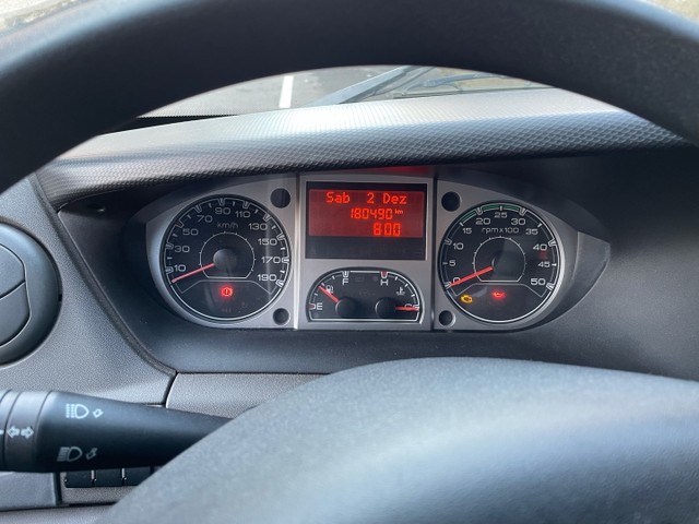 CAMINHÃO IVECO