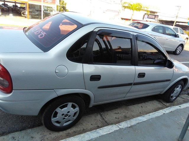 CORSA 2005