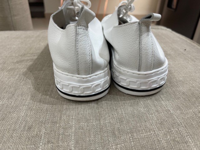 Tênis Couro Off White Cadarço Elástico | Constance - Sapatos \u0026 Acessórios