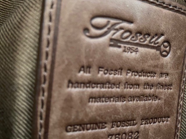 is fossil a good brand for bolsas