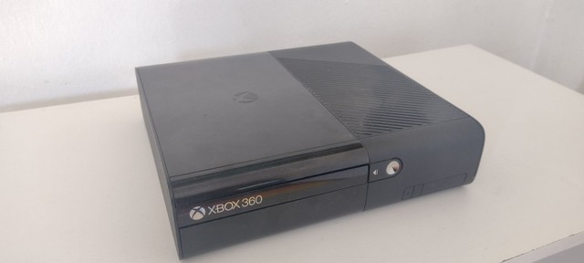 Xbox 360 super slim Desbloqueado