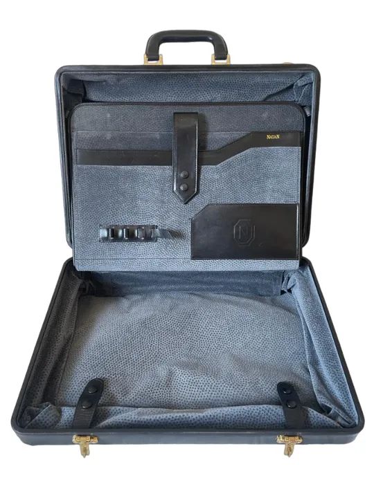 Maleta de couro com segredo - Foto 2