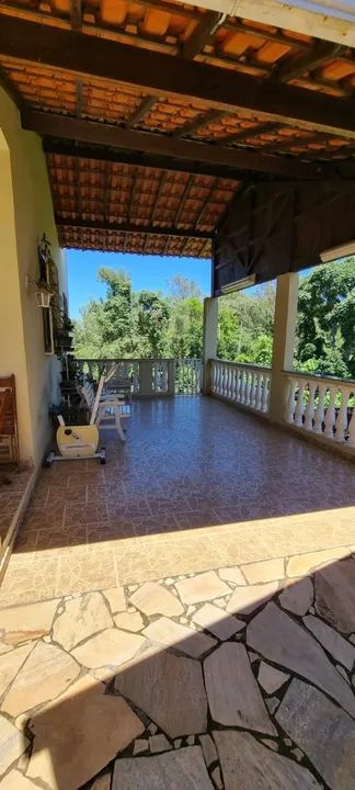 C301 - Casa com excelente espaço externo e piscina. - Foto 5