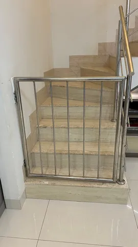 Grade Porta para escada inox