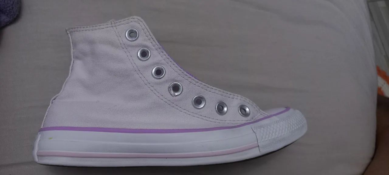 Converse All Star - Tamanho 33 - Foto 2
