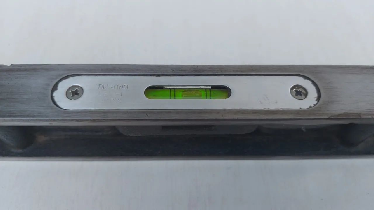 Nível bolha em ferro fundido Made in Japan - Foto 3