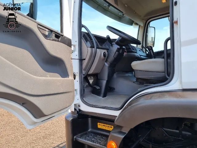 VW 31330 ano 2019 traçado no chassi / único dono / 142.000 km / revisado.  - Foto 4