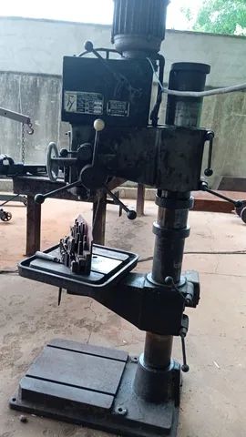 Furadeira de Coluna engrenada Usada-Marca Yadoya, Modelo S40 - Foto 4