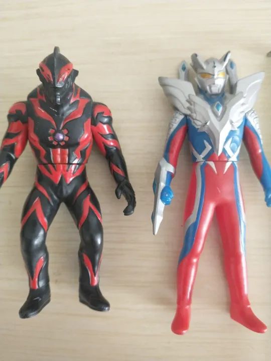 Kit 02 bonecos seriado Ultraman - Foto 4