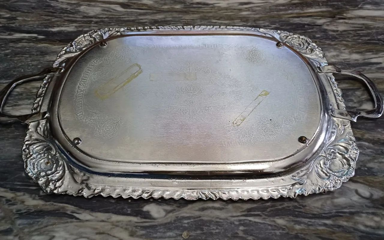 Bandeja geande de metal pesado e resistente, antiga - Foto 3