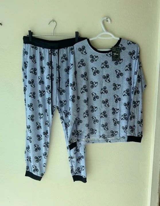 Pijama Disney, importado, com calça e camisa de manga longa, tamanho G. - Foto 2
