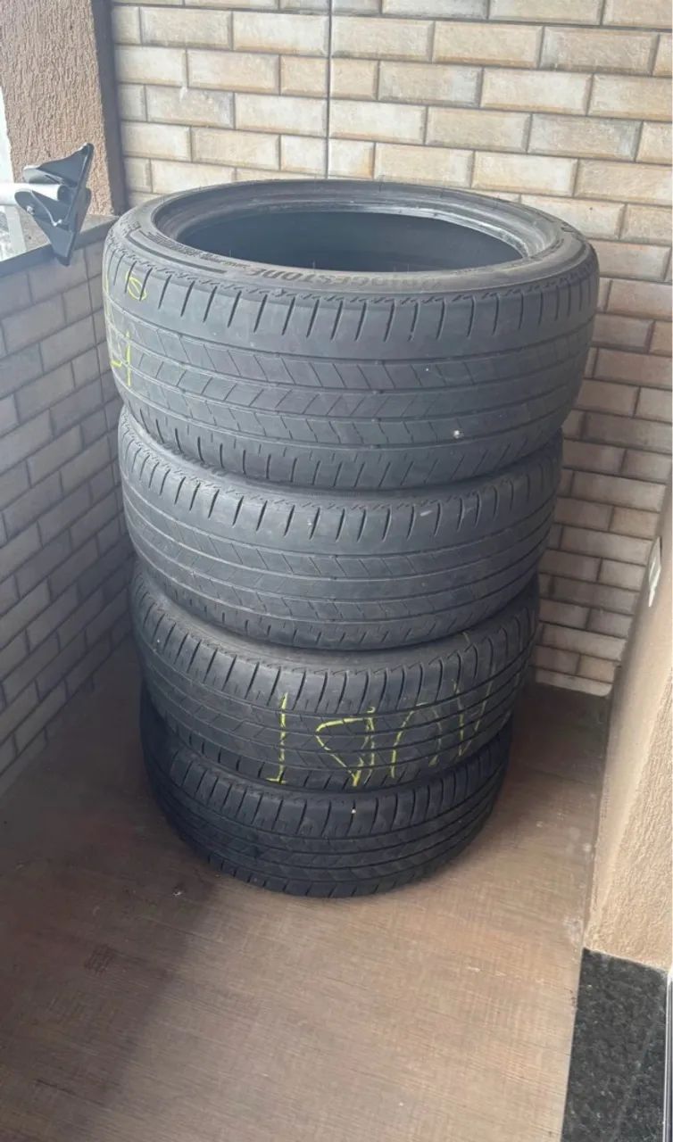 Pneus 225/45R17