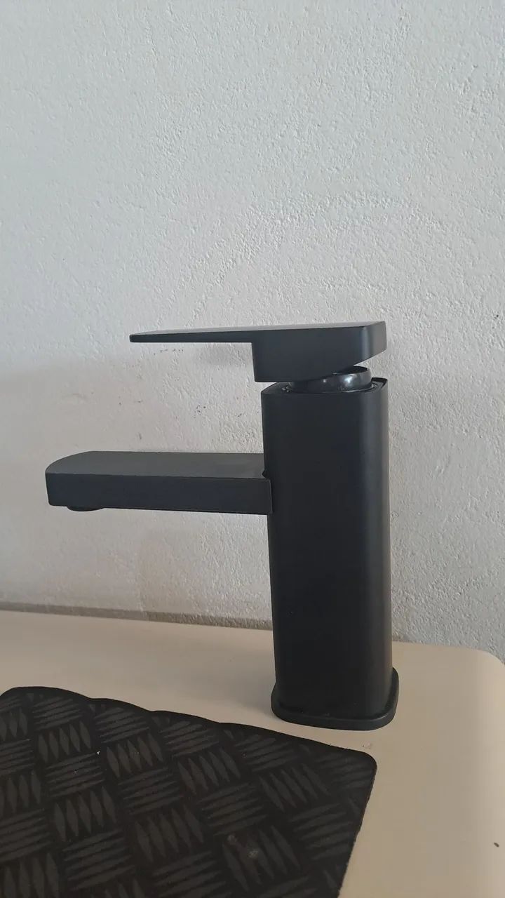 Bathroom sink faucet64242720441857123