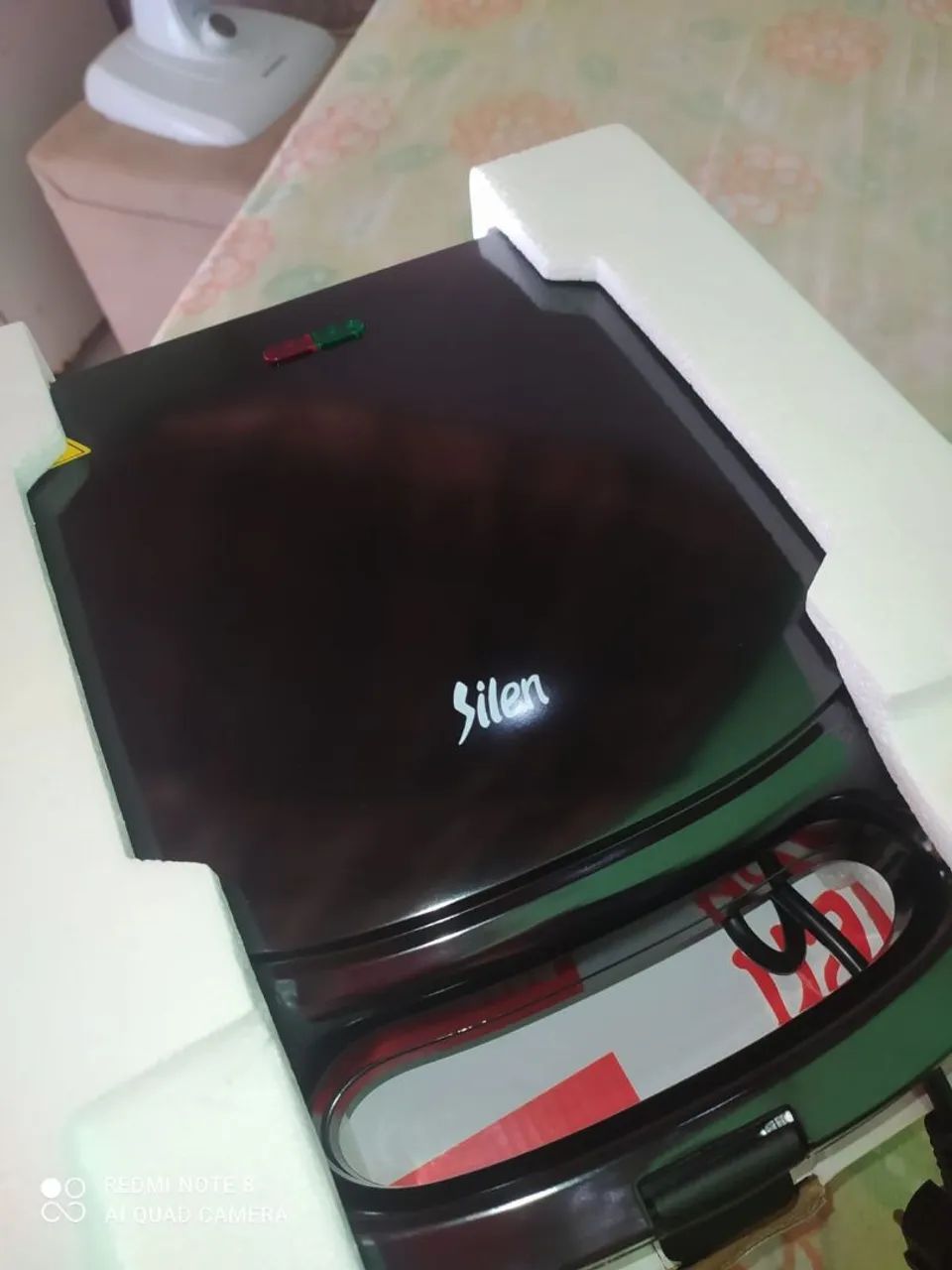 Máquina de Donuts Silen 1400W - Faça Donuts Deliciosos em Casa! - Foto 3