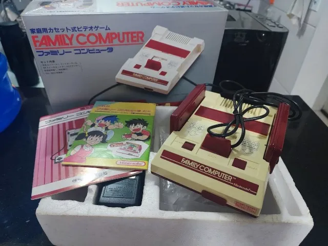 Famicom na caixa