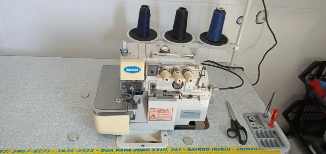 Máquina de Costura Overlock Maqi