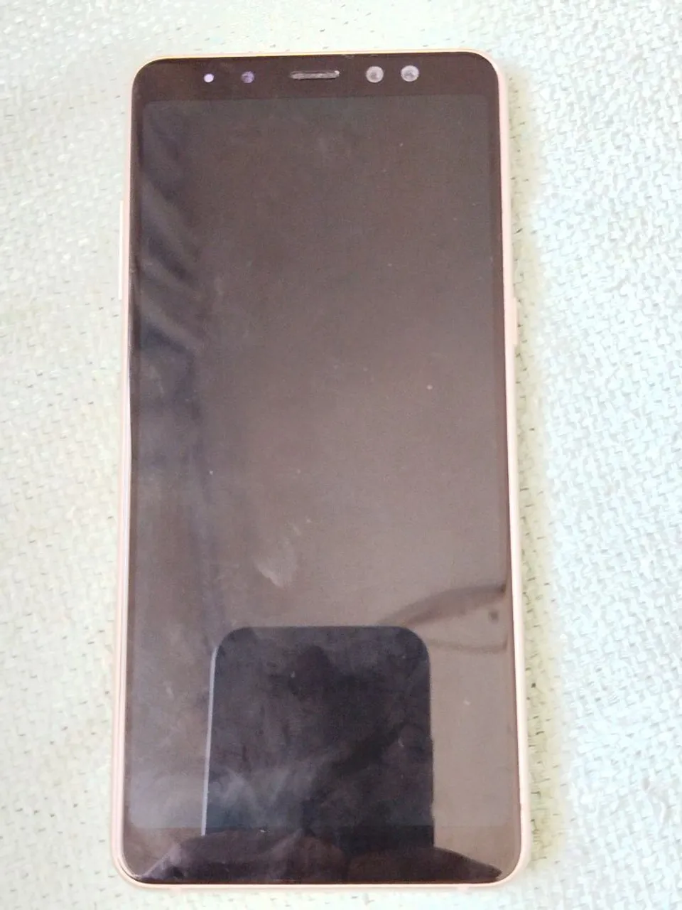 Problema na tela Samsung Galaxy A8 Plus - Tela 6.2 polegadas - Desbloqueado