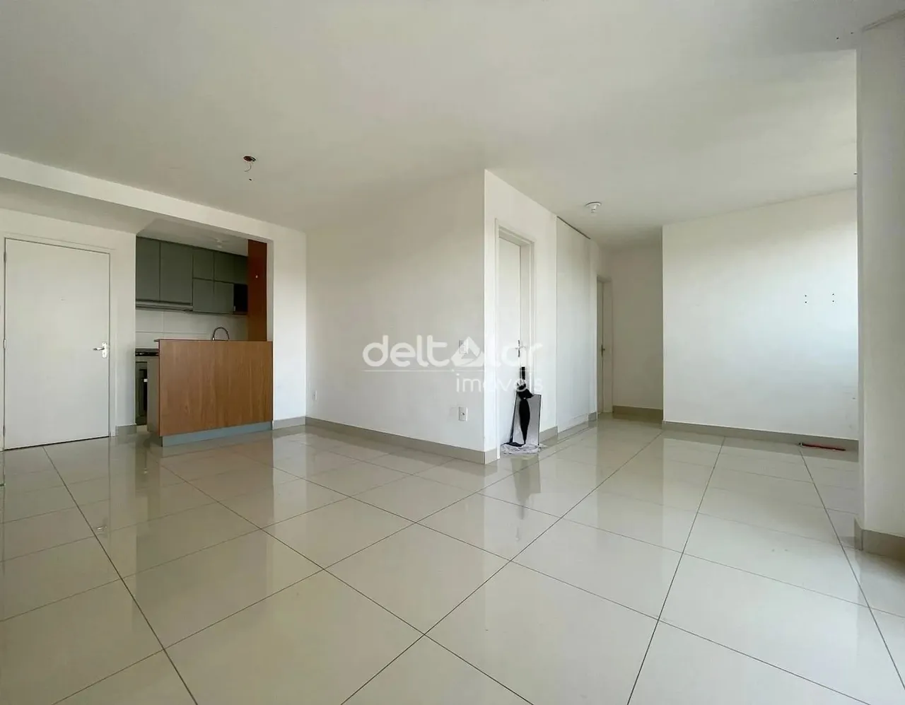 Apartamento com 2 quartos (1 suíte) e uma vaga para locação, Planalto, Belo Horizonte, MG