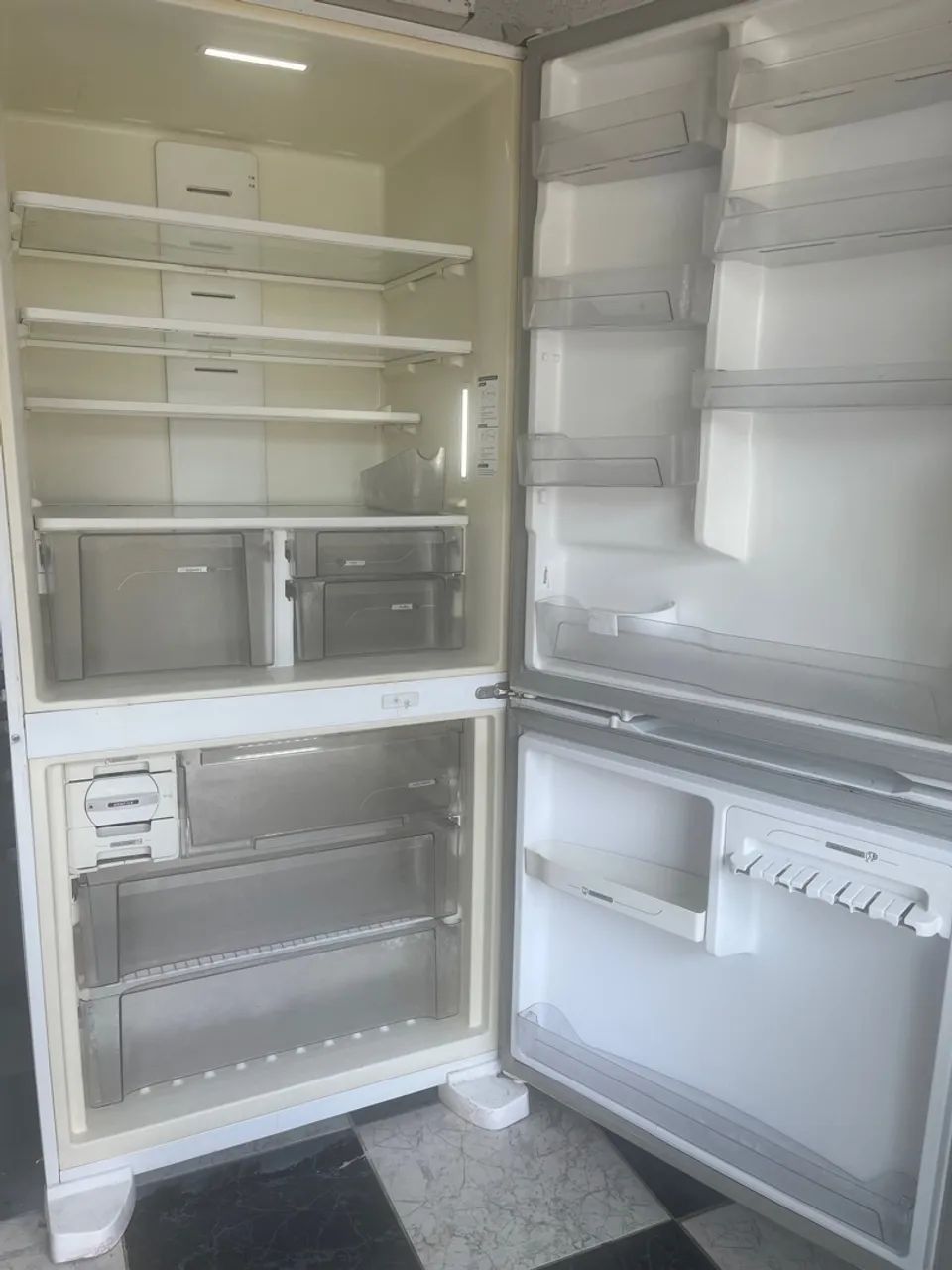 Geladeira Inverse Brastemp Frost Free Duplex -573 litros - Foto 3