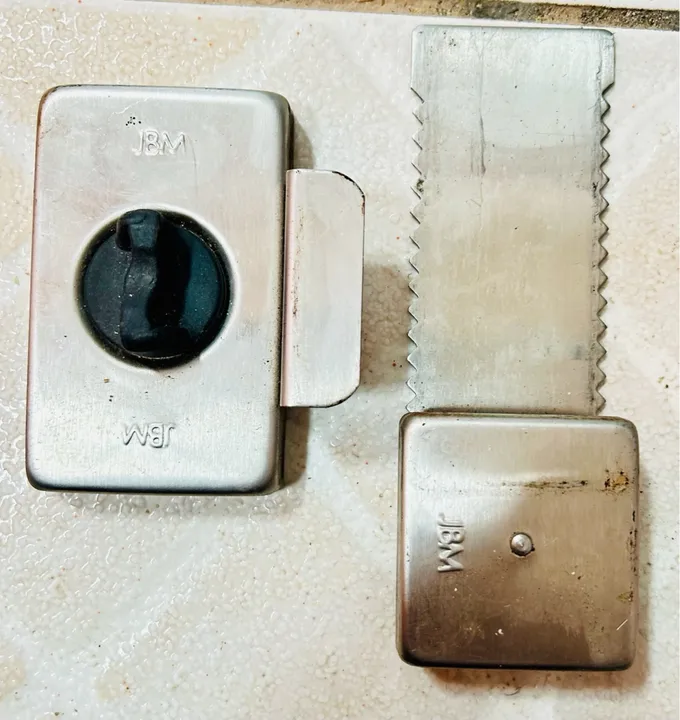 Vendo tranca para porta blindex
