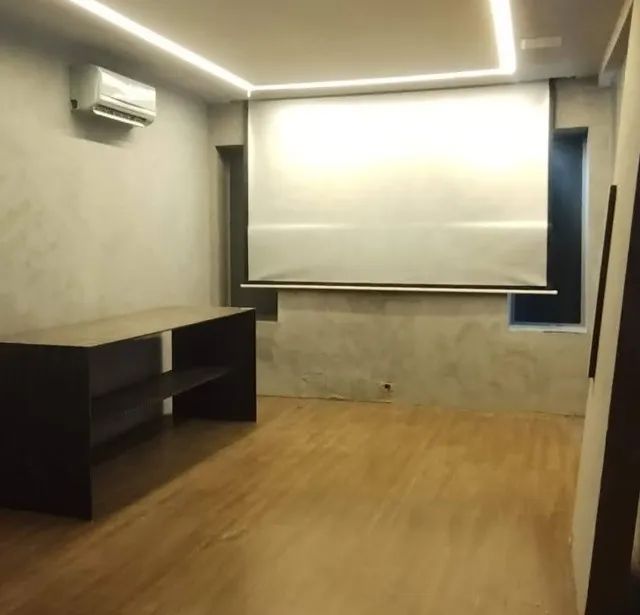 Tela De Projeção Elétrica Retratil