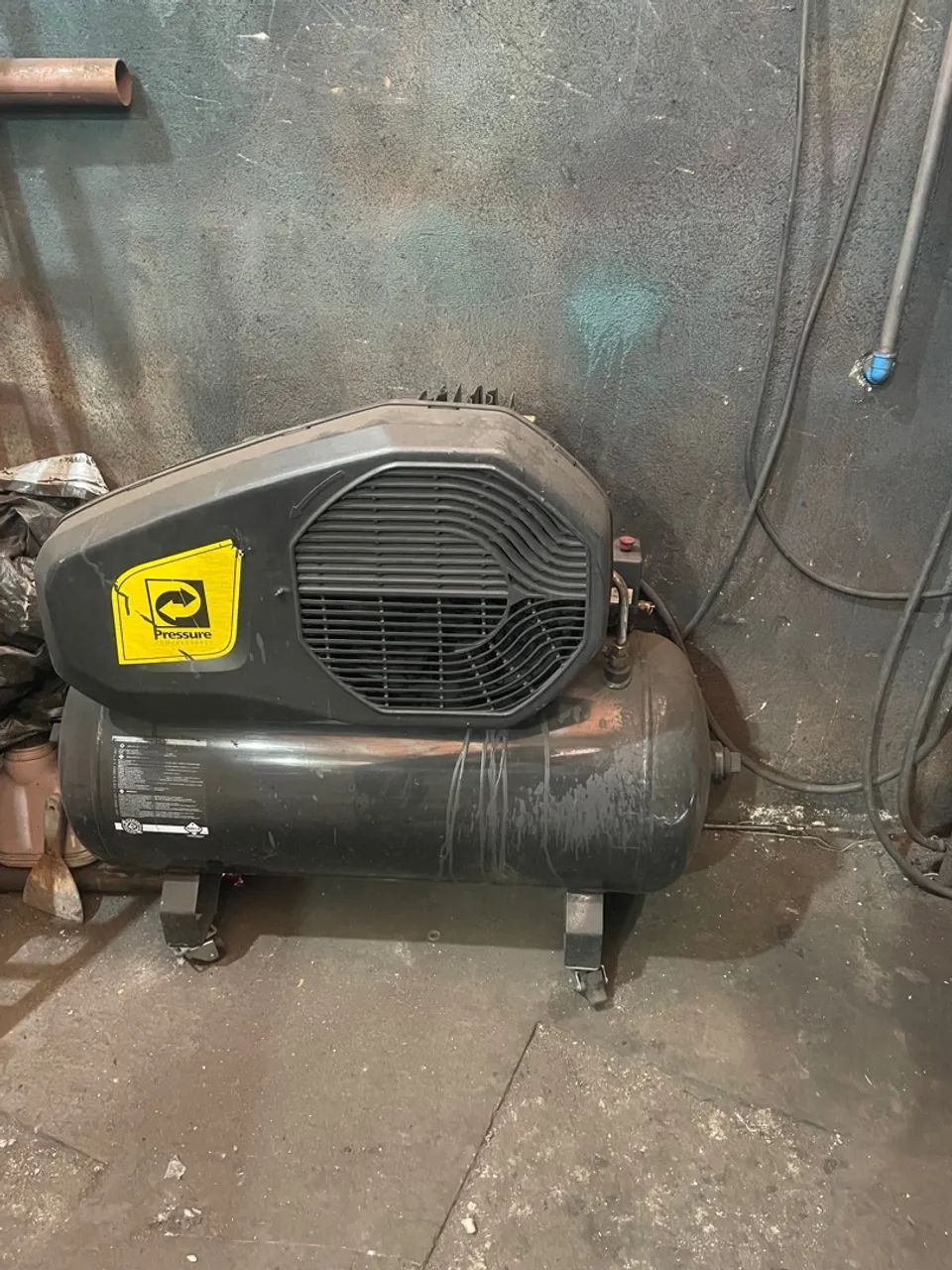 Compressor de Ar Profissional 100L 10 pés 