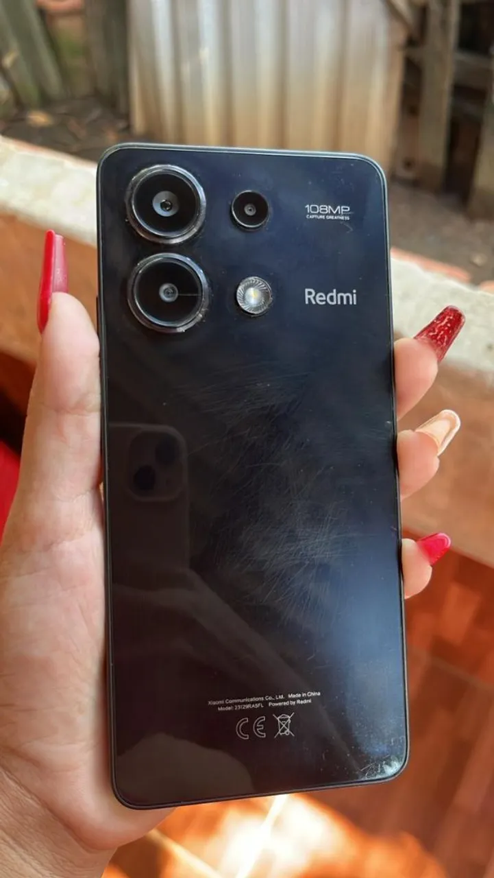 Troco por iPhone, semi novo com carregador é nota fiscal.