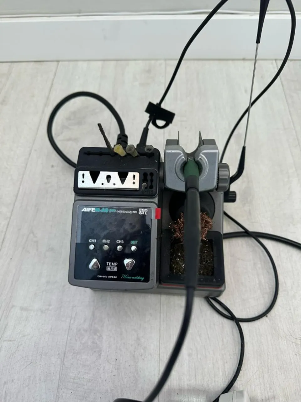 FERRO DE SOLDA COM BANCADA SUPORTE